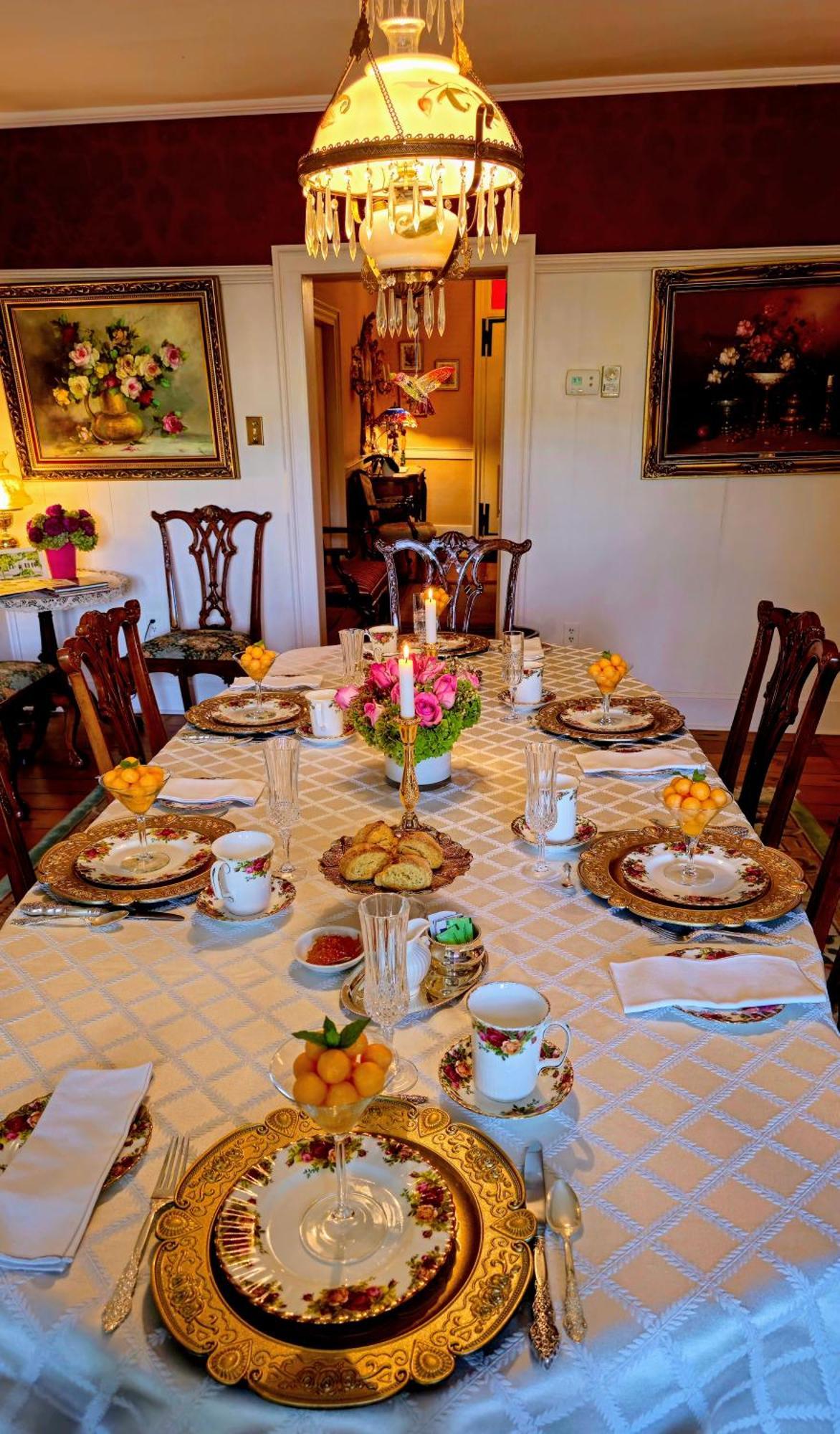 Bed and Breakfast Historic Wilson-Guy House à Niagara-on-the-Lake Extérieur photo