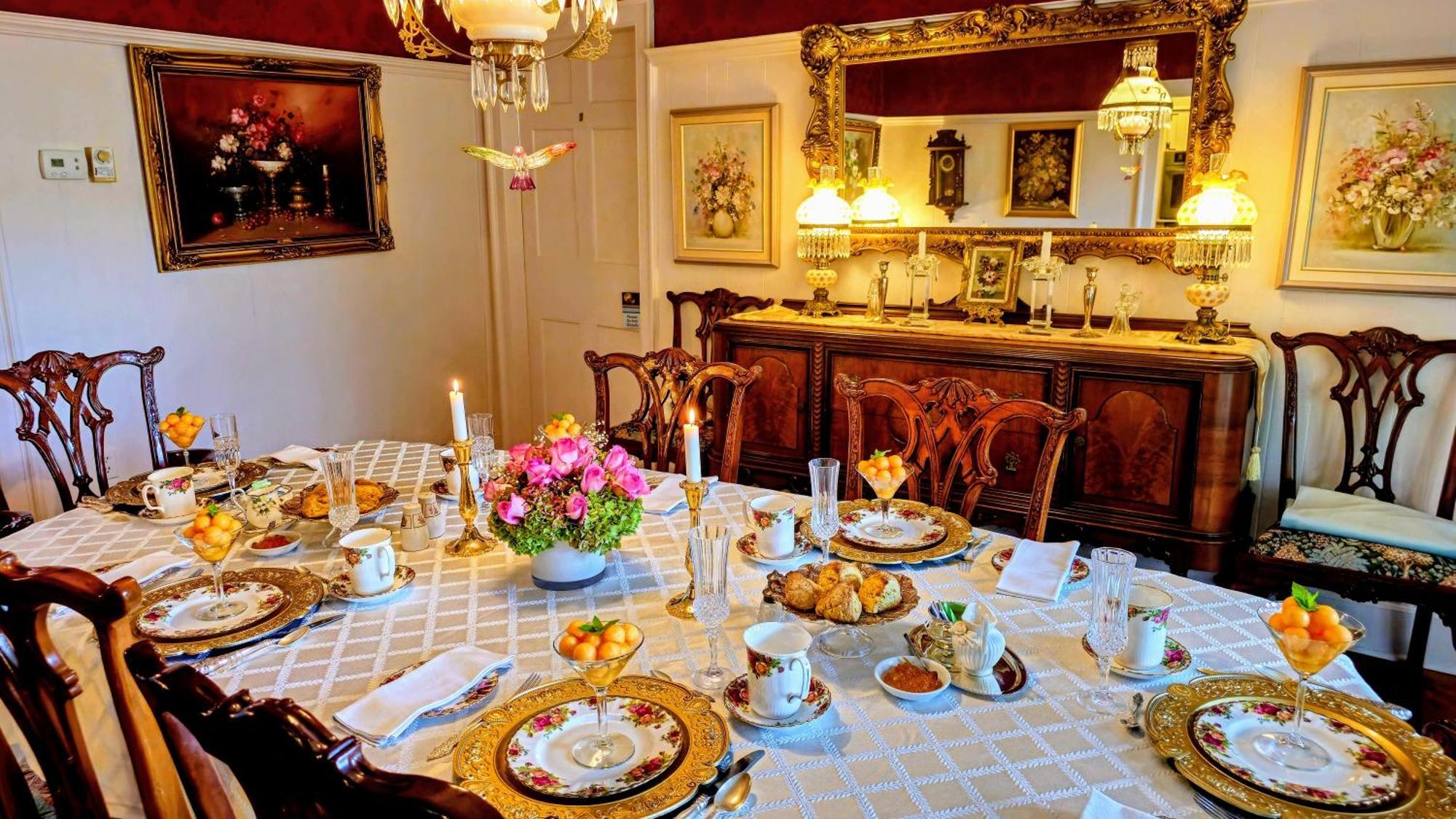 Bed and Breakfast Historic Wilson-Guy House à Niagara-on-the-Lake Extérieur photo