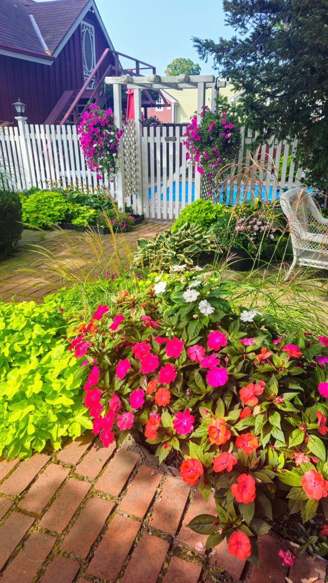 Bed and Breakfast Historic Wilson-Guy House à Niagara-on-the-Lake Extérieur photo