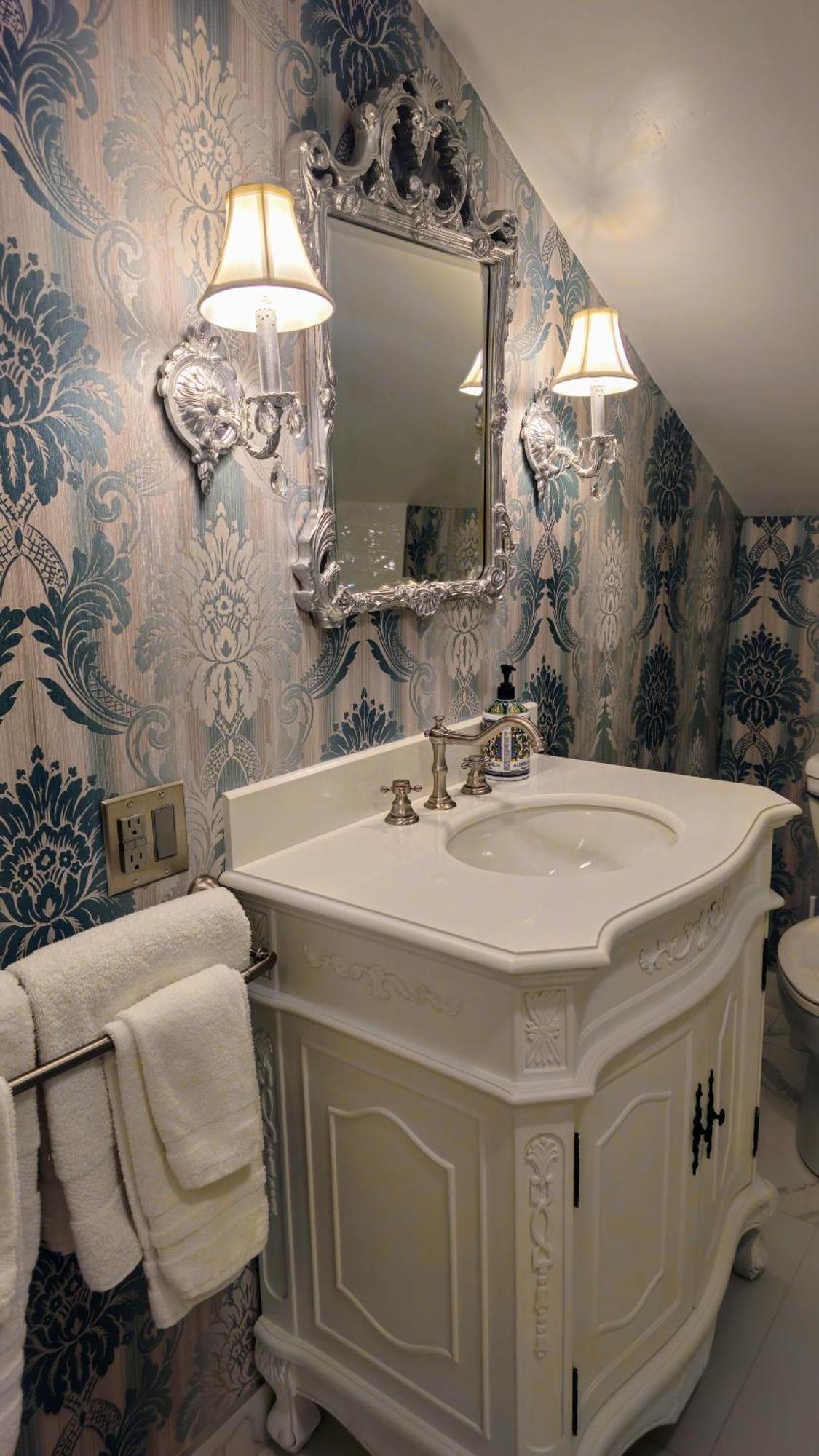Bed and Breakfast Historic Wilson-Guy House à Niagara-on-the-Lake Extérieur photo