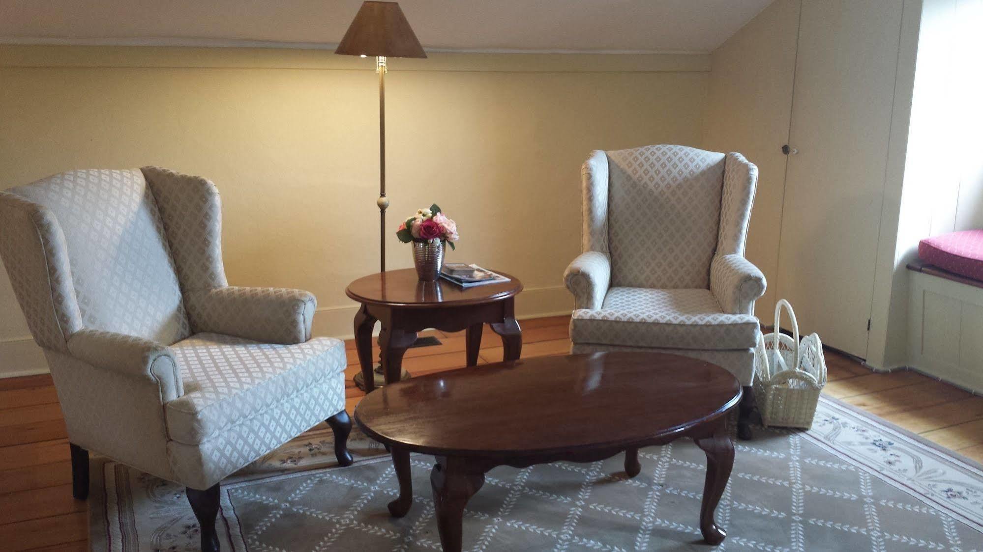 Bed and Breakfast Historic Wilson-Guy House à Niagara-on-the-Lake Extérieur photo